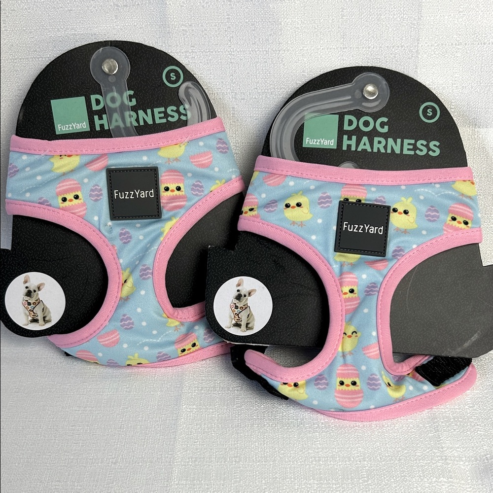 FuzzYard set of 2 Size S Dog Harness, Cute chick design with sturdy buckle clasp